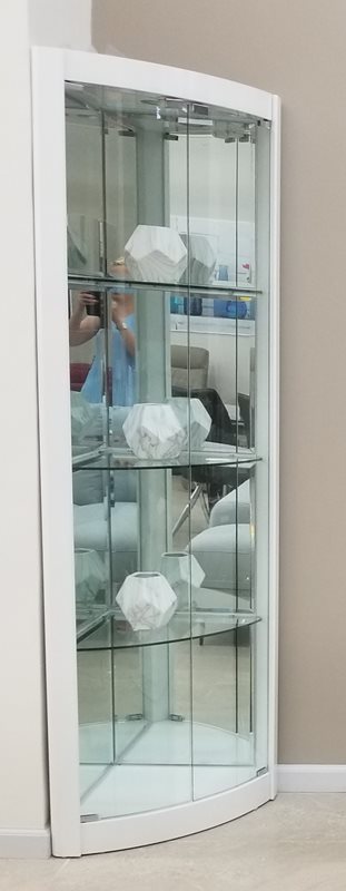 ויטרינה פינתית | דגם 653