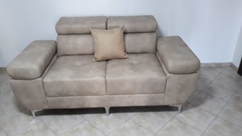 9ee9e1a1-2f33-454b-9a68-95d8c1dfa53f