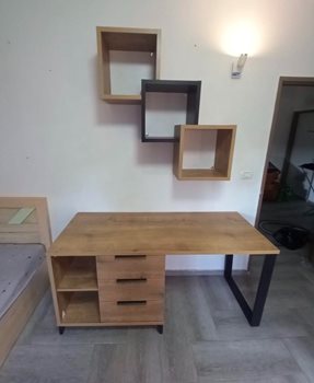 שולחן כתיבה אופק | שילוב MDF בלגי וברזל