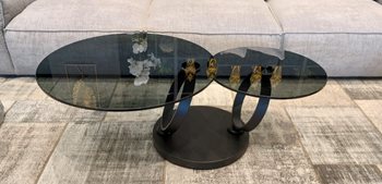 גוף שחור זכוכית שחורה