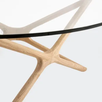 שולח עגול | פלטה זכוכית | רגלי עץ מעוצבות | G-H.CO.IL