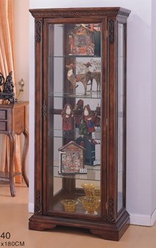 ויטרינה יוקרתית בעיצוב איטלקי – עץ אגוז מלא עם מדפי זכוכית | דגם JO40 . "גרין האוס רהיטים"