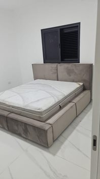 מיטה זוגית מרופדת דגם מרקורי בהתאמה אישית כל בד וכל צבע